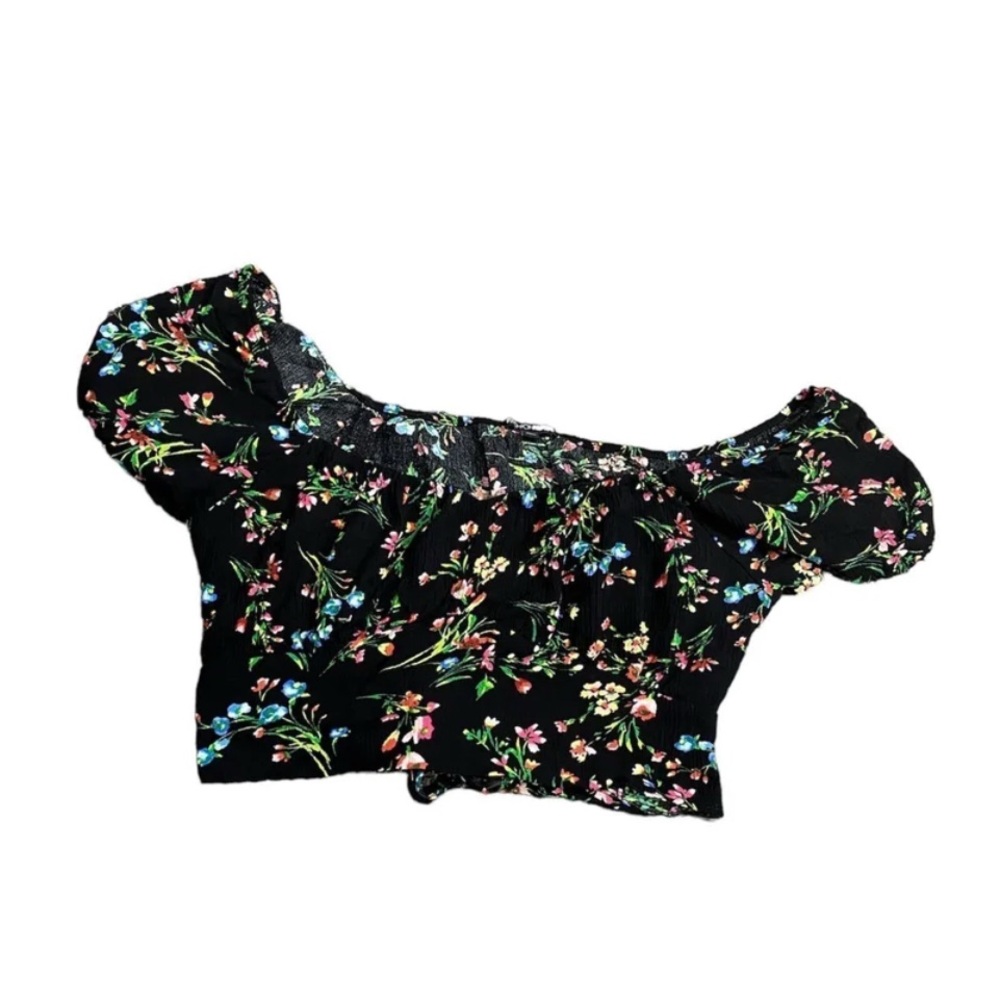 Fashion Nova Black Floral Crop Top